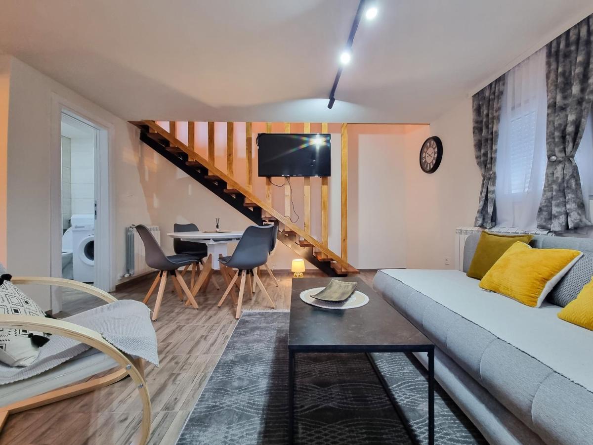 Apartmani Gala Zabljak Экстерьер фото